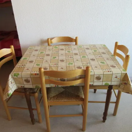 Appartement Appartement Chamrousse, 1 pièce, 4 personnes - FR-1-340-94 Chamrousse